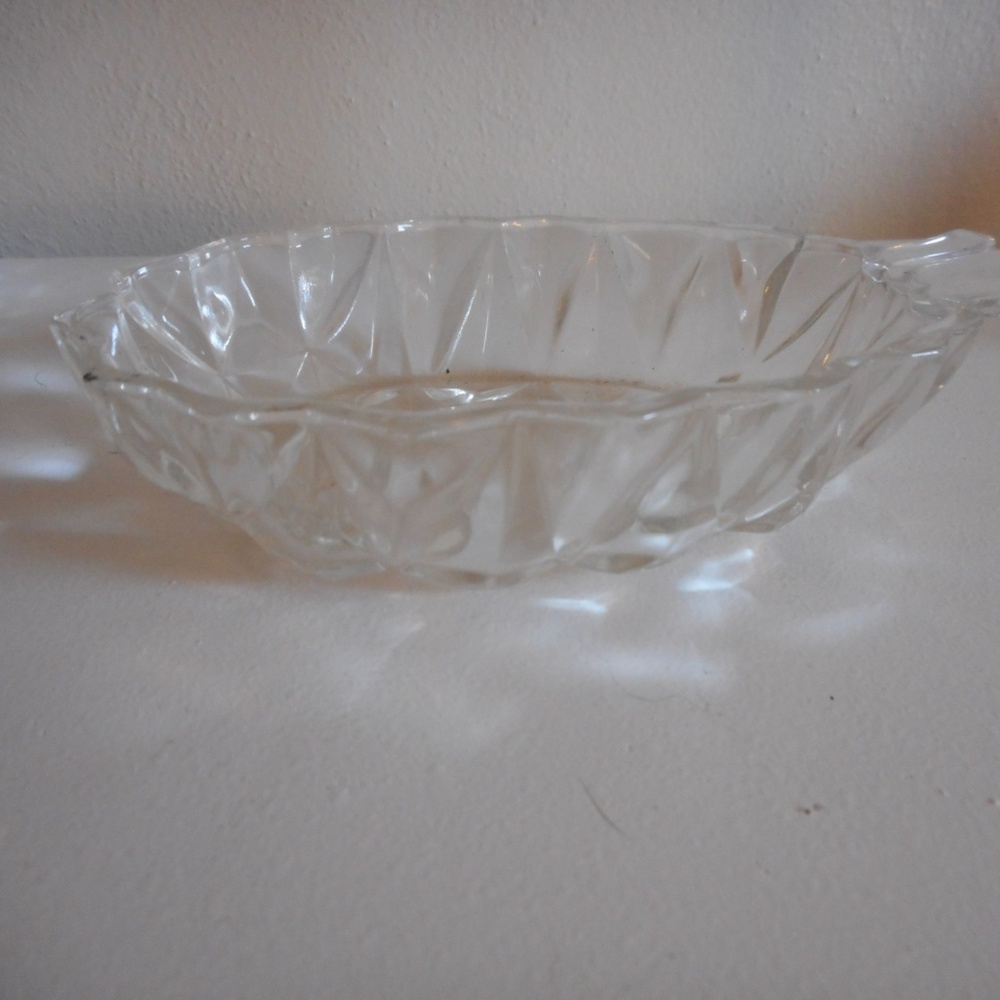 Vintage Pressed Glass Pineapple bowl dish Jewelry - Picture 2 of 7